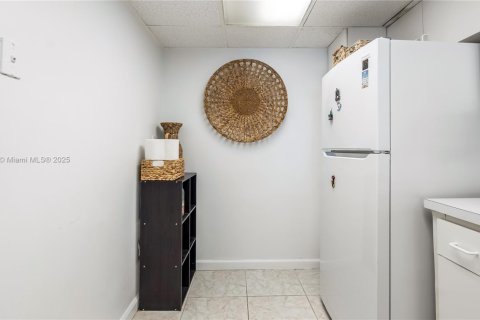 Condo in Sunny Isles Beach, Florida, 1 bedroom  № 2082341 - photo 7