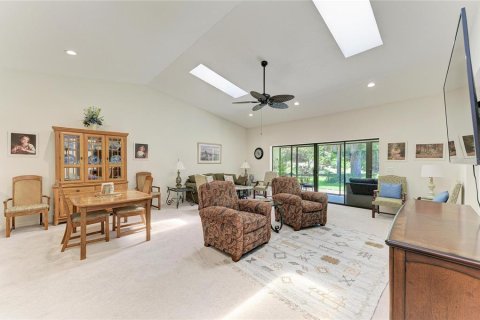 House in Sarasota, Florida 3 bedrooms, 184.88 sq.m. № 2218468 - photo 12