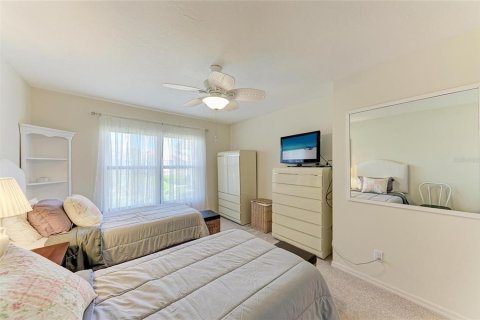 House in Sarasota, Florida 3 bedrooms, 184.88 sq.m. № 2218468 - photo 30