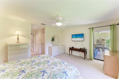 House in Sarasota, Florida 3 bedrooms, 184.88 sq.m. № 2218468 - photo 21