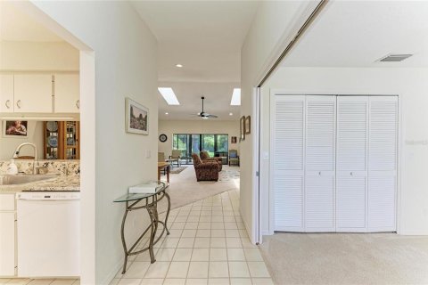 House in Sarasota, Florida 3 bedrooms, 184.88 sq.m. № 2218468 - photo 6