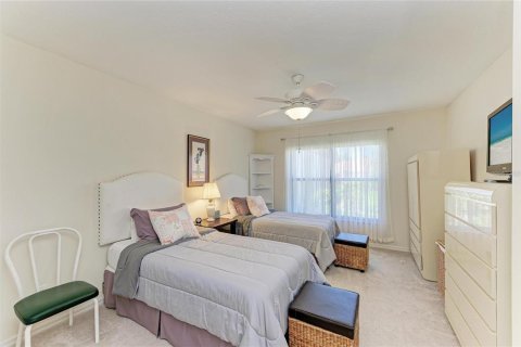 House in Sarasota, Florida 3 bedrooms, 184.88 sq.m. № 2218468 - photo 28