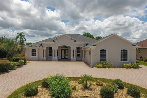 Villa ou maison à vendre à Weeki Wachee, Floride: 3 chambres, 242.66 m2 № 1810006 - photo 1