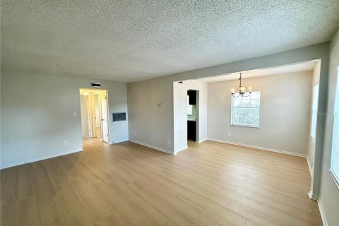 Appartement à louer à Orlando, Floride: 2 chambres, 86.49 m2 № 2430908 - photo 2