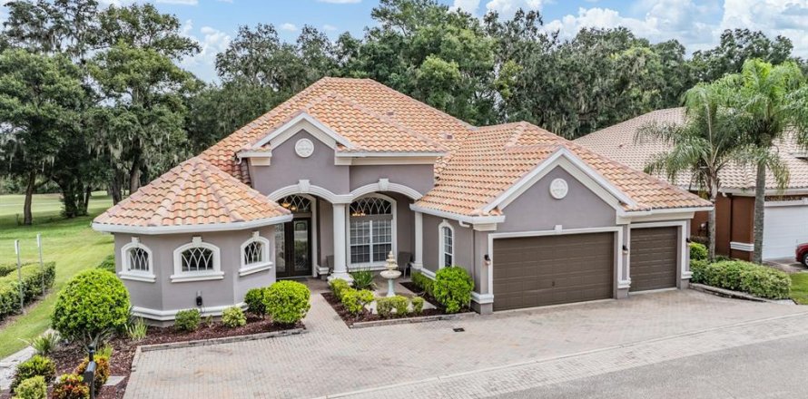 Casa en Dade City, Florida 5 dormitorios, 304.25 m2 № 1827112