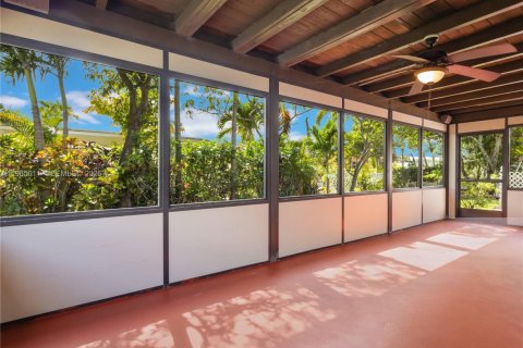 Купить виллу или дом в Тамарак, Флорида 2 спальни, 99.22м2, № 2027481 - фото 24