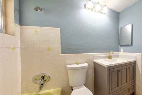 Купить виллу или дом в Тамарак, Флорида 2 спальни, 99.22м2, № 2027481 - фото 22