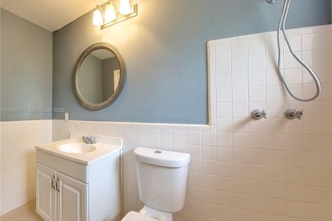 Купить виллу или дом в Тамарак, Флорида 2 спальни, 99.22м2, № 2027481 - фото 20