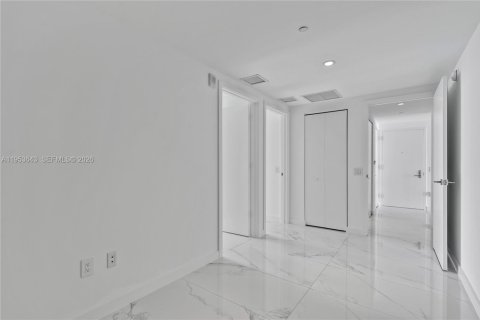 Copropriété à louer à Miami, Floride: 3 chambres, 141.77 m2 № 2008152 - photo 30