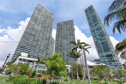 Copropriété à louer à Miami, Floride: 3 chambres, 141.77 m2 № 2008152 - photo 7