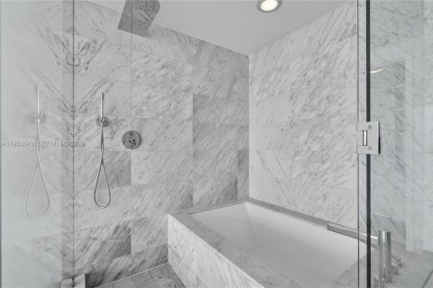 Copropriété à louer à Miami, Floride: 3 chambres, 141.77 m2 № 2008152 - photo 24