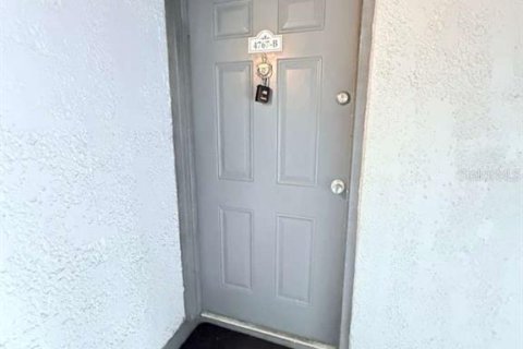 Condominio en alquiler en Orlando, Florida, 2 dormitorios, 90.67 m2 № 2101525 - foto 3