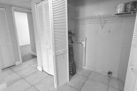 Condominio en alquiler en Orlando, Florida, 2 dormitorios, 90.67 m2 № 2101525 - foto 4