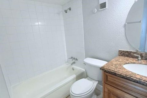 Condominio en alquiler en Orlando, Florida, 2 dormitorios, 90.67 m2 № 2101525 - foto 18