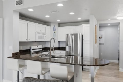 Copropriété à vendre à Four Corners, Floride: 3 chambres, 124.86 m2 № 2377773 - photo 9
