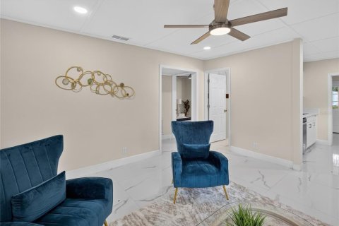 Casa en venta en Melrose, Florida, 2 dormitorios, 88.44 m2 № 2234738 - foto 12