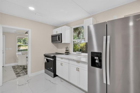 Casa en venta en Melrose, Florida, 2 dormitorios, 88.44 m2 № 2234738 - foto 16