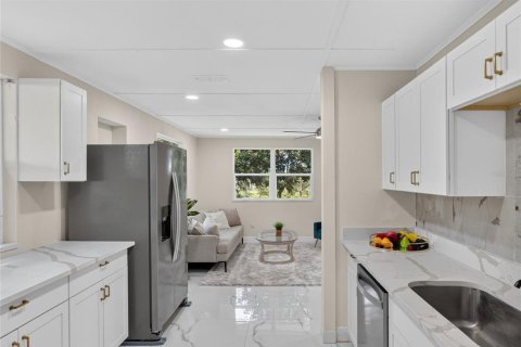 Casa en venta en Melrose, Florida, 2 dormitorios, 88.44 m2 № 2234738 - foto 18