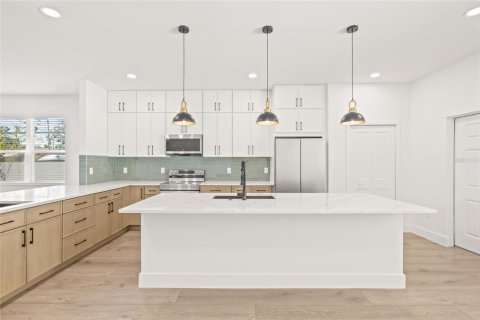 Casa en venta en Tampa, Florida, 3 dormitorios, 199.09 m2 № 1534056 - foto 16