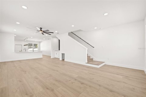 Casa en venta en Tampa, Florida, 3 dormitorios, 199.09 m2 № 1534056 - foto 8