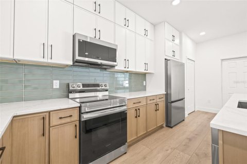 Casa en venta en Tampa, Florida, 3 dormitorios, 199.09 m2 № 1534056 - foto 22