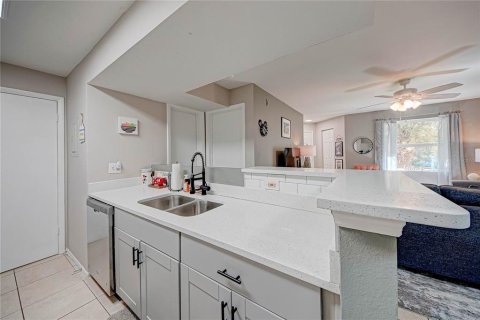 Купить кондоминиум в Киссимми, Флорида 7 комнат, 87.05м2, № 1907459 - фото 11