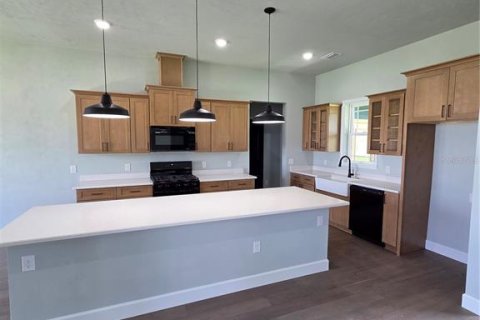 House in Newberry, Florida 3 bedrooms, 180.23 sq.m. № 1901437 - photo 6