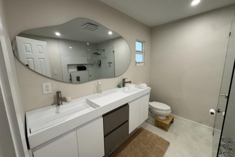 Villa ou maison à louer à Wellington, Floride: 5 chambres, 164.81 m2 № 2386824 - photo 6