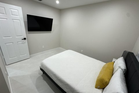 Villa ou maison à louer à Wellington, Floride: 5 chambres, 164.81 m2 № 2386824 - photo 11
