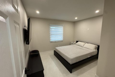 Villa ou maison à louer à Wellington, Floride: 5 chambres, 164.81 m2 № 2386824 - photo 7