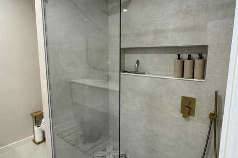 Villa ou maison à louer à Wellington, Floride: 5 chambres, 164.81 m2 № 2386824 - photo 8