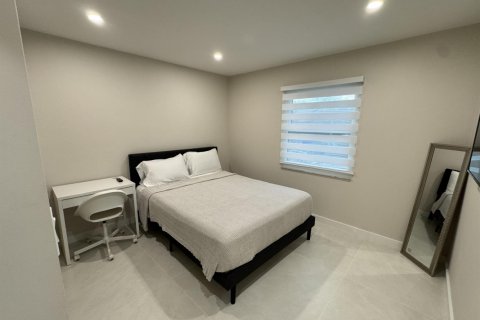 Villa ou maison à louer à Wellington, Floride: 5 chambres, 164.81 m2 № 2386824 - photo 9