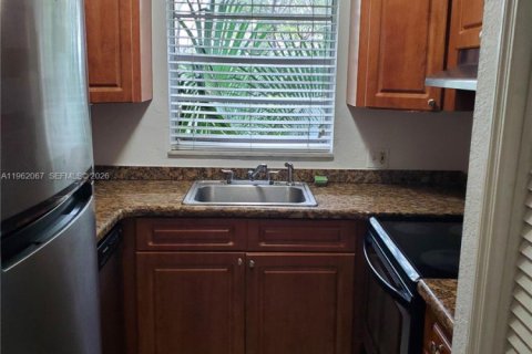 Снять в аренду кондоминиум в Халландейл-Бич, Флорида 1 спальня, 65.5м2, № 2024710 - фото 2