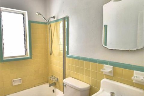 House in Lake Wales, Florida 2 bedrooms, 74.88 sq.m. № 2210161 - photo 7