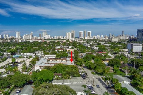 Appartement à louer à Hallandale Beach, Floride: 2 chambres, 75.44 m2 № 1929081 - photo 12