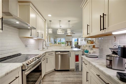 Condo in Saint Augustine, Florida, 1 bedroom № 2196849 - photo 19
