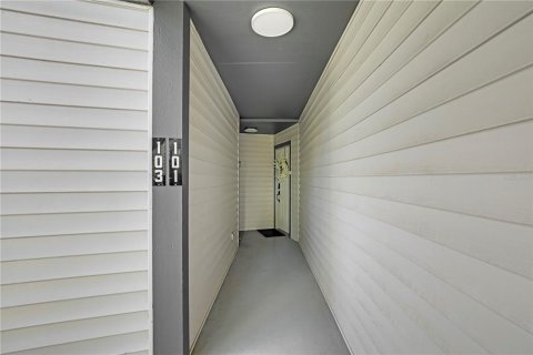 Condo in Saint Augustine, Florida, 1 bedroom № 2196849 - photo 11