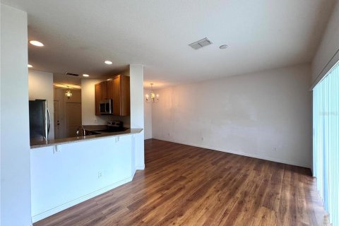 Touwnhouse à louer à Orlando, Floride: 2 chambres, 111.67 m2 № 2167089 - photo 6