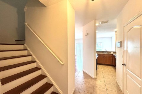 Touwnhouse à louer à Orlando, Floride: 2 chambres, 111.67 m2 № 2167089 - photo 2