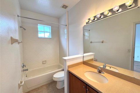 Touwnhouse à louer à Orlando, Floride: 2 chambres, 111.67 m2 № 2167089 - photo 12