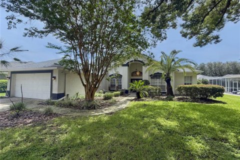 Villa ou maison à Valrico, Floride 4 chambres, 211.91 m2 № 2314725