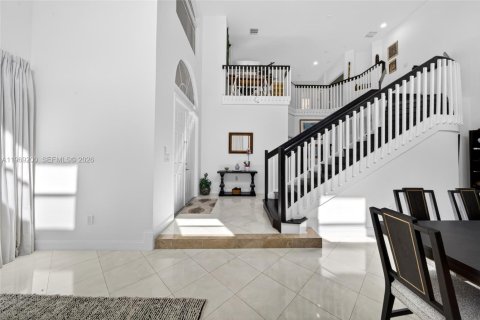 House in Cutler Bay, Florida 4 bedrooms, 272.58 sq.m. № 2030290 - photo 13