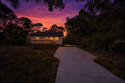 Villa ou maison à Punta Gorda, Floride 2 chambres, 75.81 m2 № 2120981