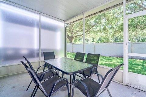 Touwnhouse à vendre à Riverview, Floride: 3 chambres, 152.73 m2 № 2237506 - photo 14