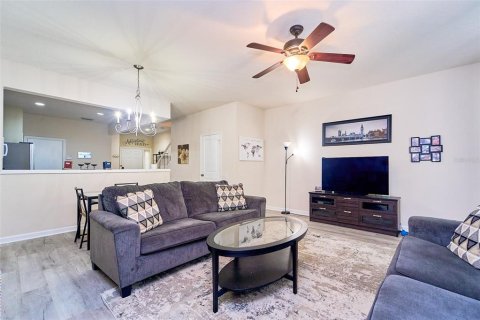 Touwnhouse à vendre à Riverview, Floride: 3 chambres, 152.73 m2 № 2237506 - photo 4