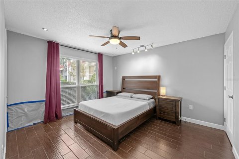 Condo in Tampa, Florida, 2 bedrooms  № 2099427 - photo 12