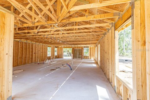 House in Lake Panasoffkee, Florida 3 bedrooms, 97.55 sq.m. № 1609561 - photo 6