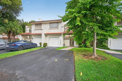 Touwnhouse à vendre à Doral, Floride: 3 chambres, 176.33 m2 № 1921725 - photo 2