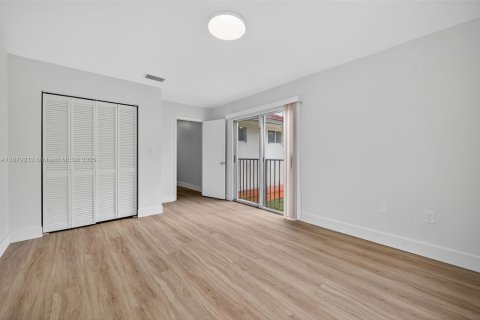 Touwnhouse à vendre à Doral, Floride: 3 chambres, 176.33 m2 № 1921725 - photo 15
