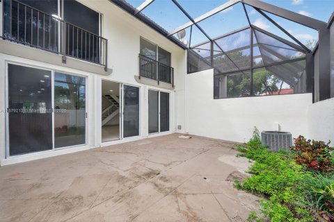 Touwnhouse à vendre à Doral, Floride: 3 chambres, 176.33 m2 № 1921725 - photo 27